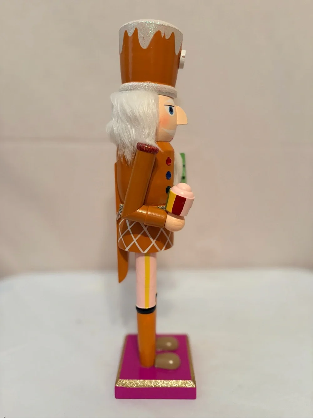 Santa's Workshop 14-inch wooden gingerbread soldier nutcracker